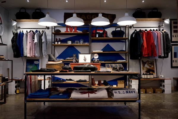 store-984393_1280